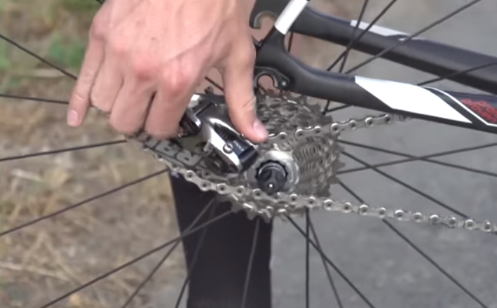 come montare il contachilometri per la bicicletta
